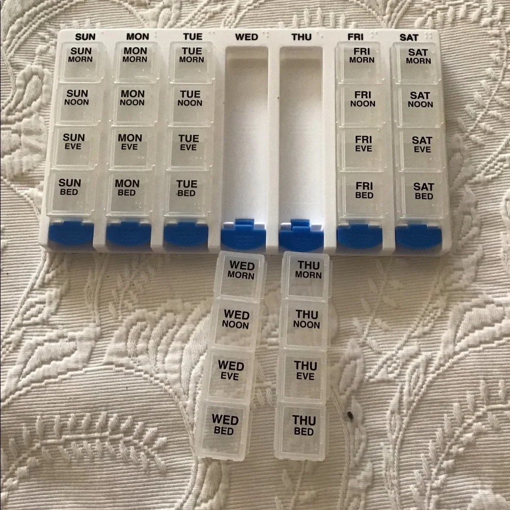 Pill box for a week